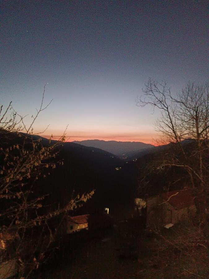 La Vallicuerra Миерес Екстериор снимка
